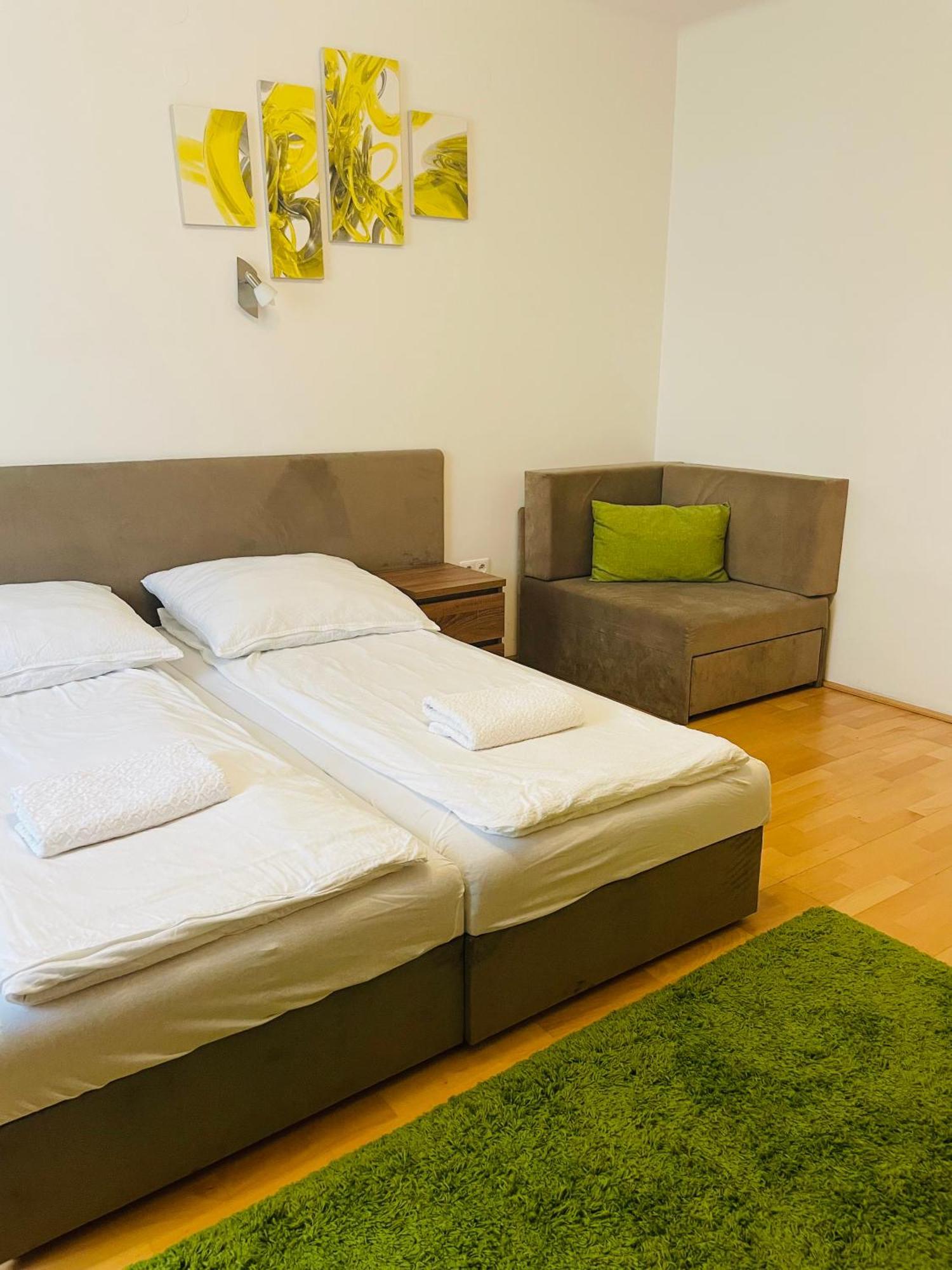Weninger Studio Apartman Kiskunhalas Exterior photo